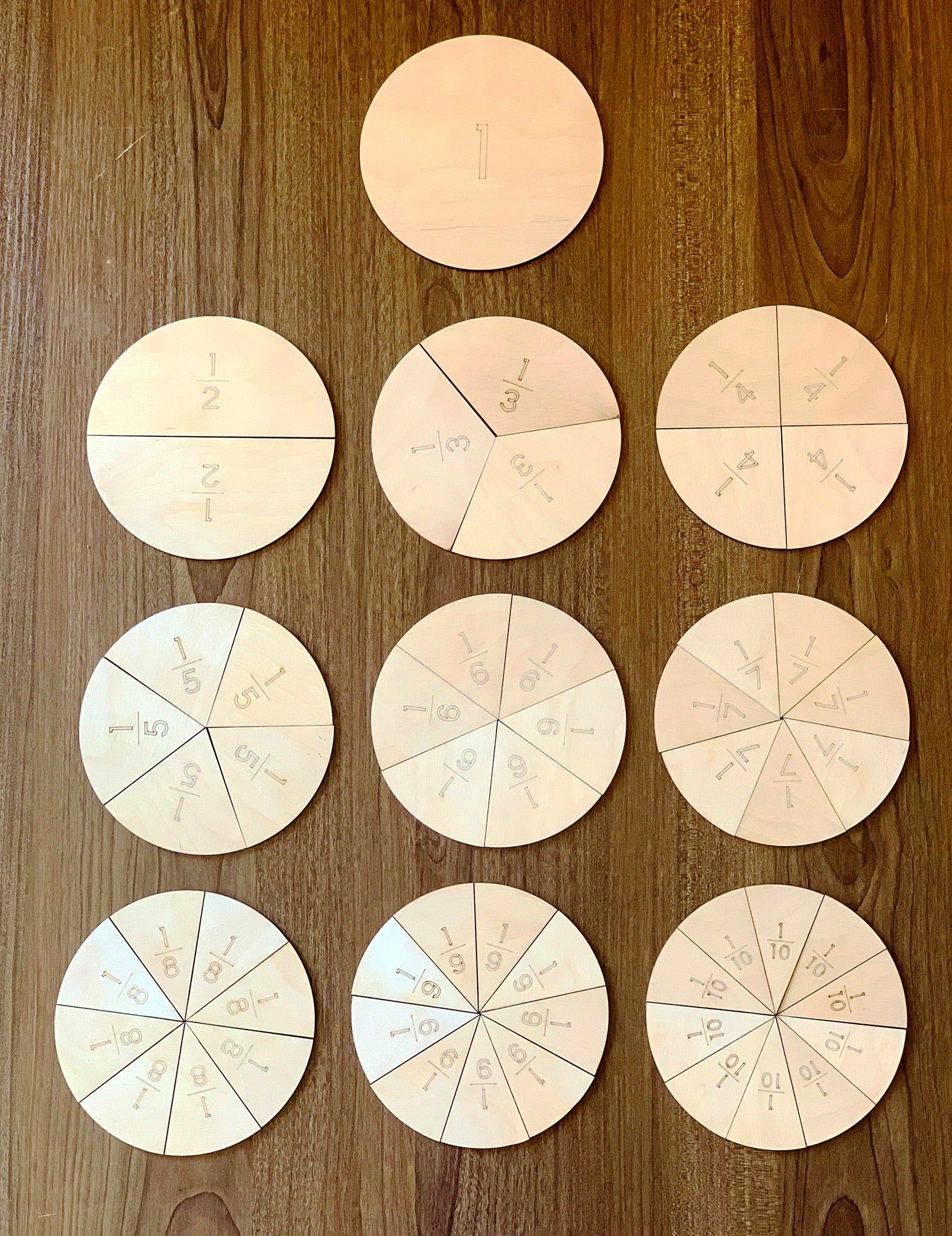Wooden Fraction Circles - دوائر الكسور الخشبية
