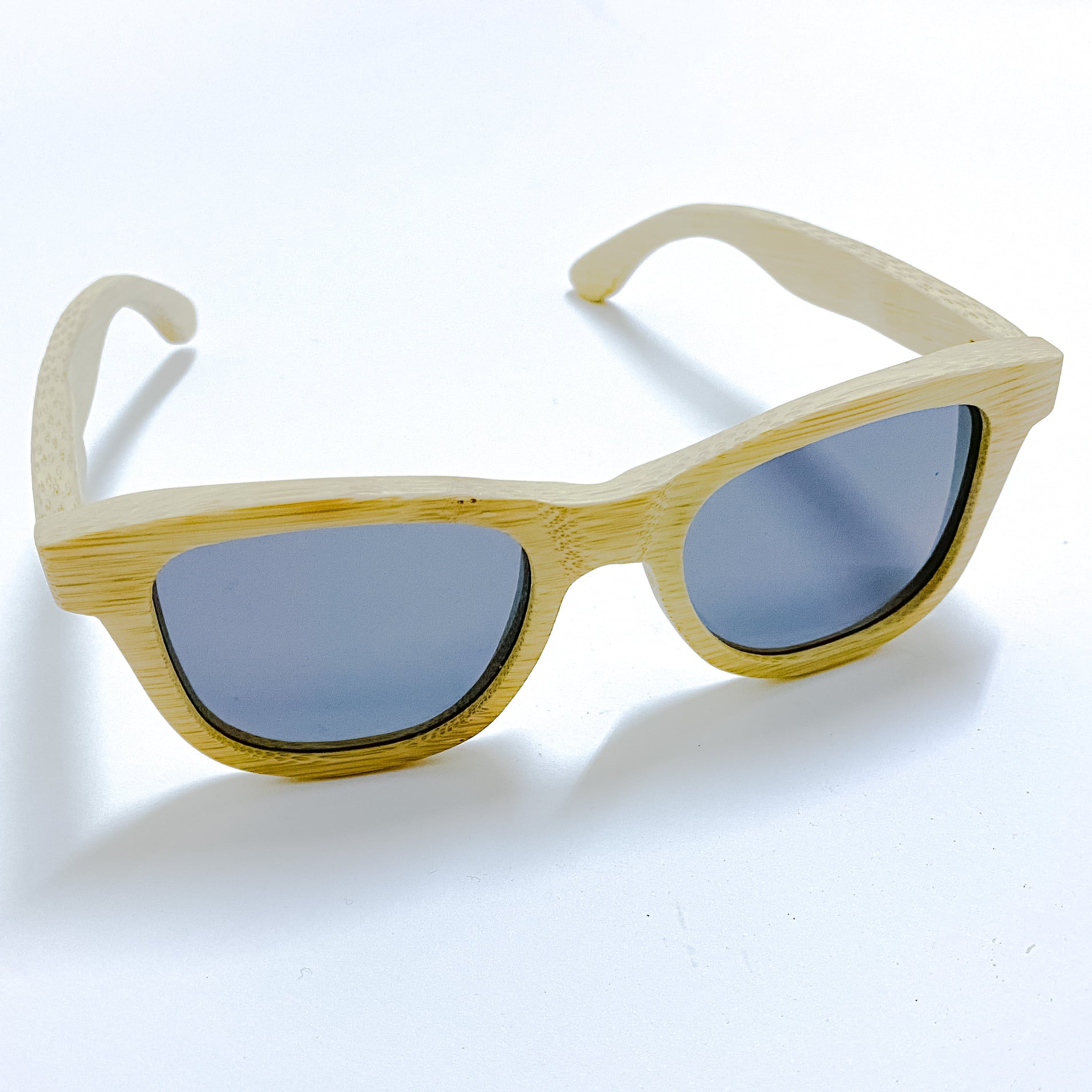 Wooden Sungalsses - نظارة شمس خشبية